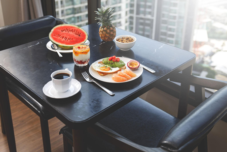 How to Build a Stress-Free Morning Routine 8 A Beautiful and Healthy Breakfast Table Setting