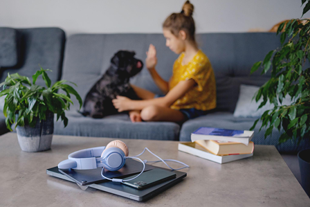How to Build a Stress-Free Morning Routine 4 Distracting yourself from screen early morning