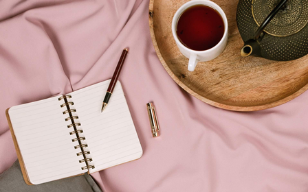 How to Build a Stress-Free Morning Routine 2 Lady starting her perfect day